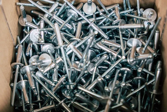 Eine Schachtel voller Blindnieten.